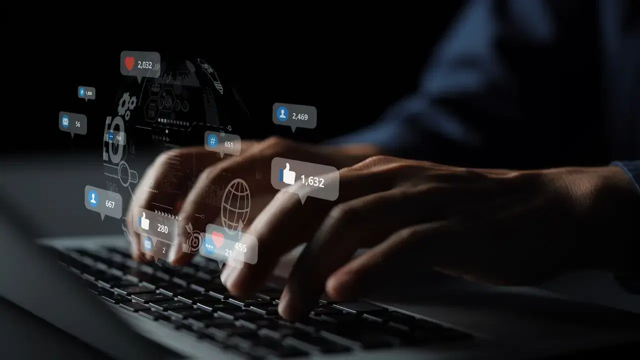 Glenn Carstens Peters